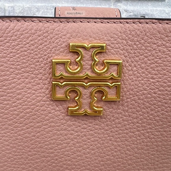 Tory Burch Britten Phone Crossbody In Light Meadowsweet Pink - Picture 2 of 7